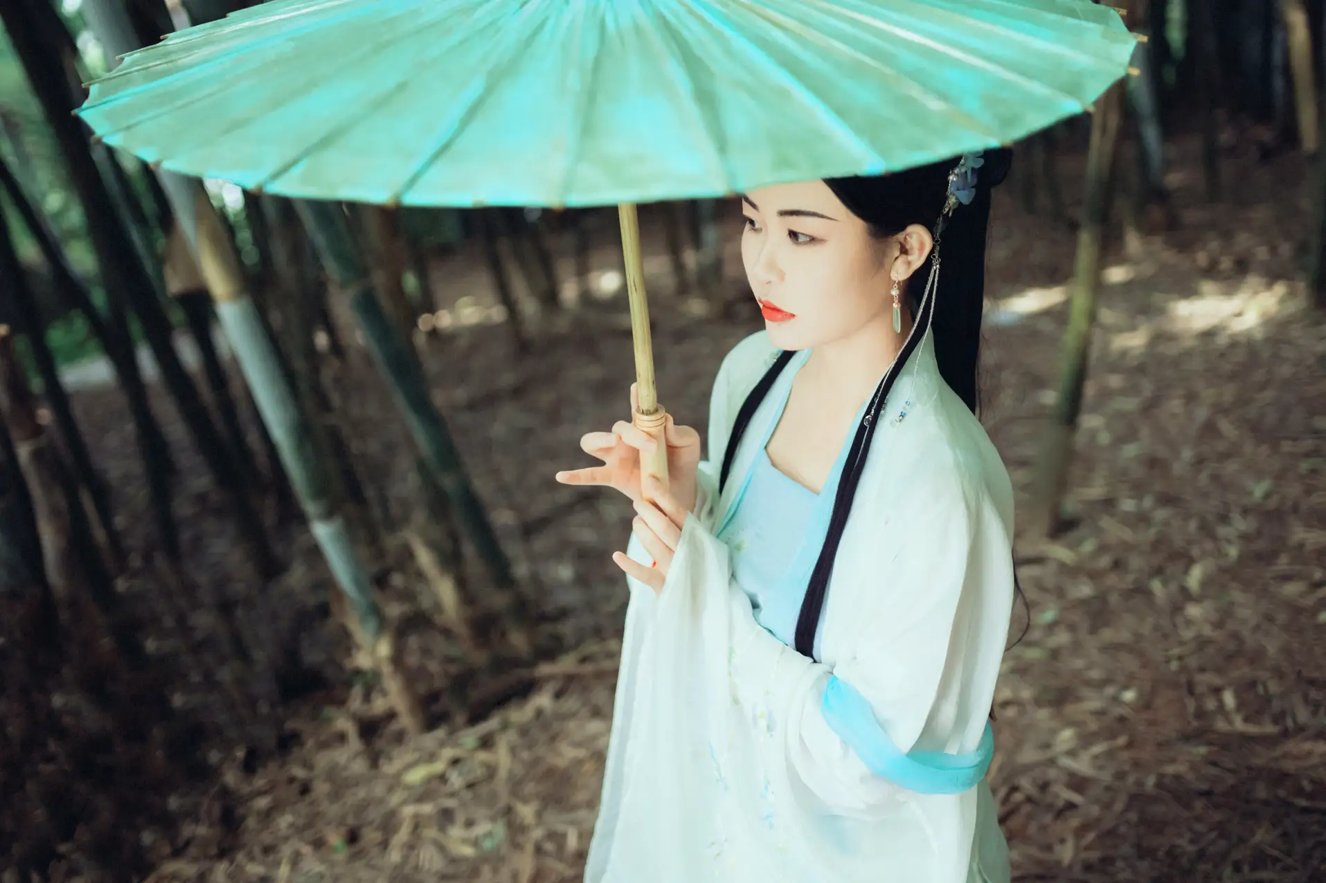 [YITUYU] 2021.09.28 Vol.323 – Deep in the Bamboo Forest mendy#[24P]-24